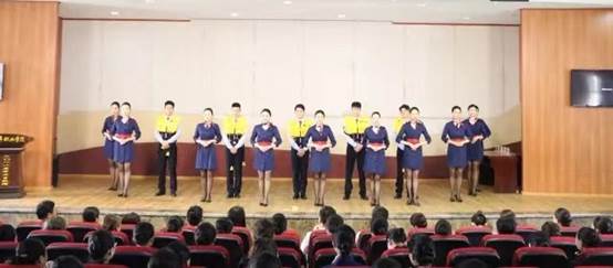民航服務(wù)禮儀課程設(shè)計(jì)與禮儀活動(dòng)策劃方案